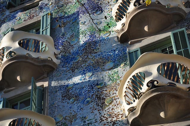 high first, gaudí, barcelona, bart lou house, casa batllo, casa batlló, spain, españa, passeig de gràcia, building, architecture, europe, travel, blue, views, house, city, barcelona, barcelona, barcelona, barcelona, barcelona, casa batllo, casa batllo, casa batllo, casa batlló, casa batlló, casa batlló, travel, casas para alugar.