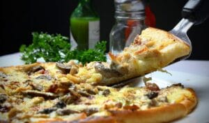 pizza, slices, italian cuisine, pizza slices, food, meal, dish, snack, tasty, delicious, italian food, fast food, close up, food photography, pizza, pizza, pizza, food, food, food, food, food, fast food, comida.
